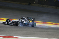 クラッチパドルがシングルとなりスタートが難しくなったとされる今シーズン。2戦して2回ともスタートで出遅れたハミルトンは、ボッタスとの接触で9位まで順位を落とすも、ダメージを最小限にとどめ、3位でフィニッシュ。（Photo=Mercedes）