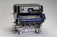 2006年4月に発表された、「アキュラALMSレースカーコンセプト」とエンジン
