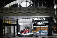 ニッサン クロッシング