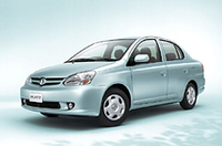 トヨタ「プラッツ」を一部改良の画像