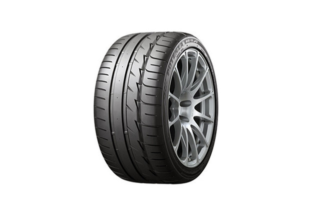 ブリヂストンの新スポーツタイヤ「POTENZA RE-11A」。
