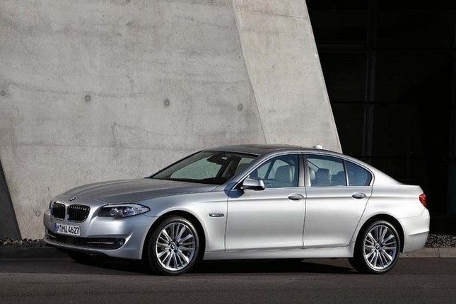 新型BMW5シリーズセダン