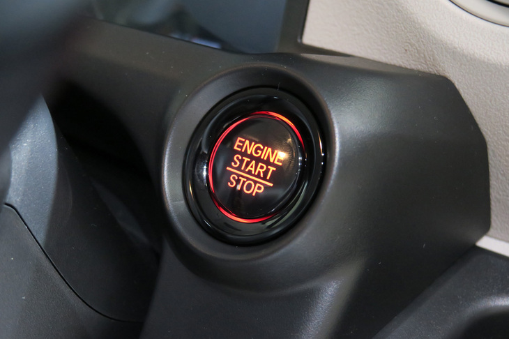 ホンダN-BOX（イグニッションスイッチ）