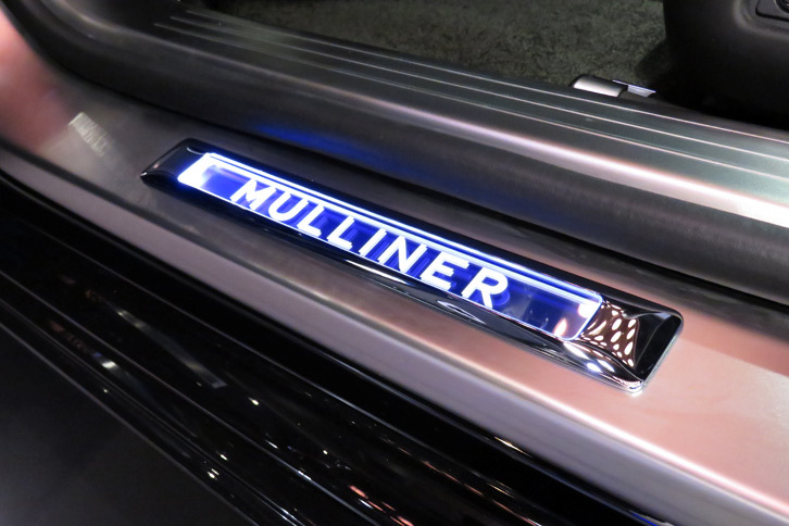 ベントレー・フライングスパーV8 Sストラトゥスエディションbyマリナー（サイドシル）