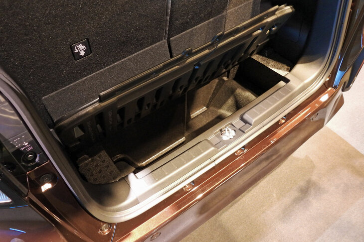 ダイハツ・ムーヴX（ラゲッジスペース）