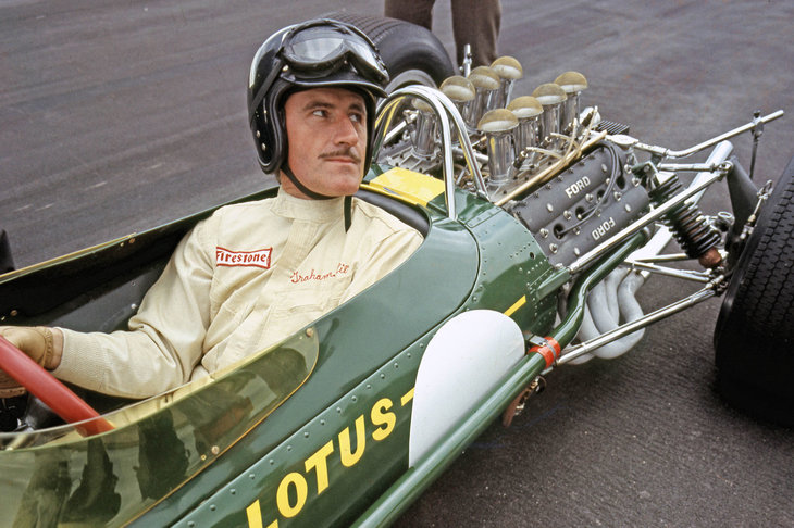 クラークのライバルであるグラハム・ヒルは1967年にロータスに復帰。コスワースDFVを搭載した「49」の開発に携わった。