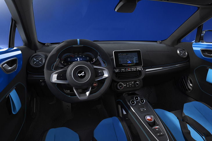 「A110 R70ブルーアルピーヌエディション」のインストゥルメントパネル。