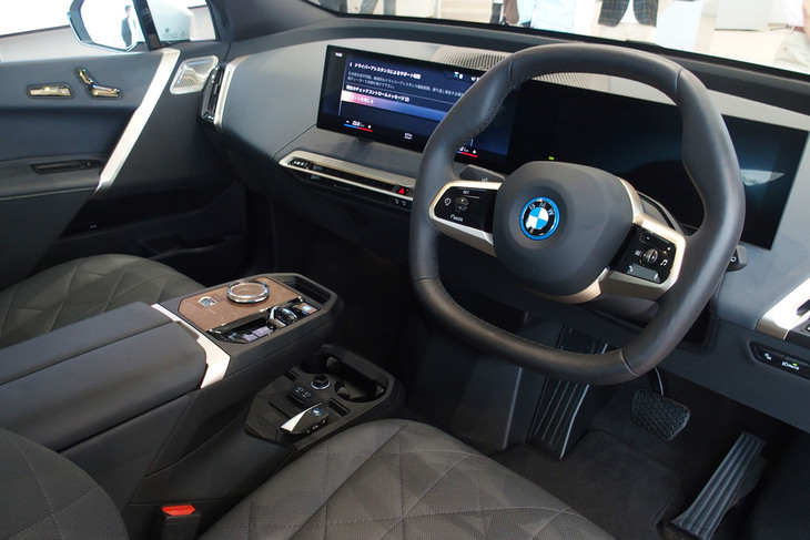 BMW iX（インテリア）