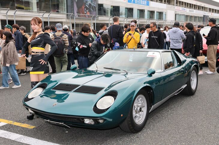 流麗なデザインが目を引く「ランボルギーニ・ミウラS」。