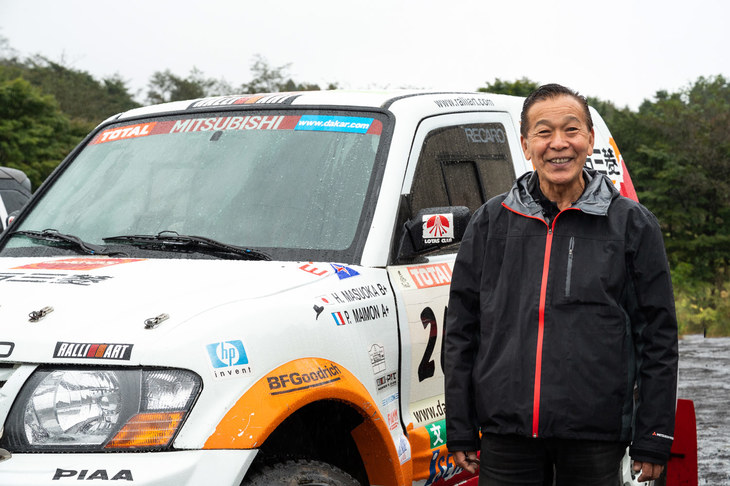 ラリーアートの展望に、後進育成の大切さ、三菱がワークス体制で競技に挑む意義と、さまざまな話を披露してくれた増岡氏。終始笑顔で取材に応じてくれた気さくさに、ダカール王者の人となりが表れていた。