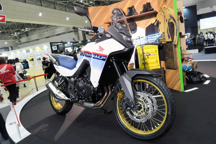 ホンダXL750トランザルプ