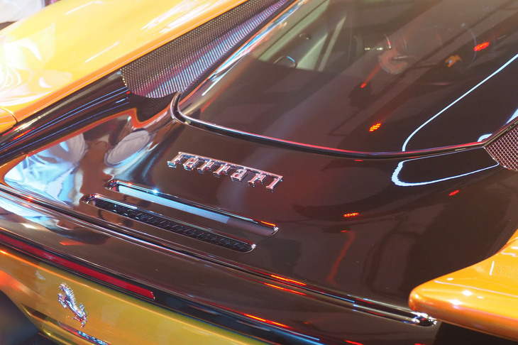 フェラーリ849テスタロッサ（エンジンフード）