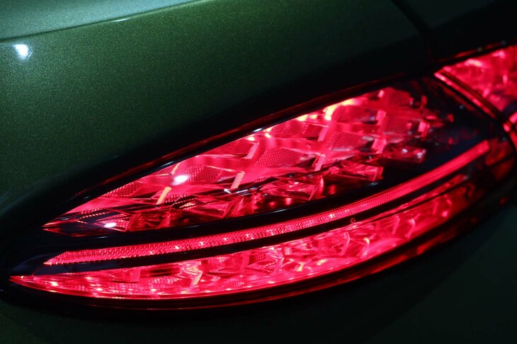 ベントレー・コンチネンタルGTCスピード（リアコンビランプ）