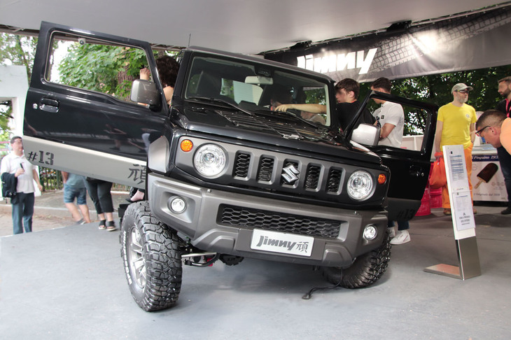 「スズキ・ジムニー頑」。実際にモディファイを手がけたのは、ザンフィという工房である。