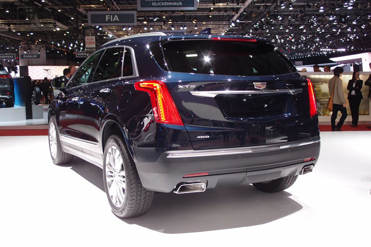 キャデラックXT5