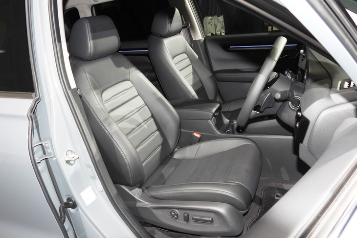 ホンダCR-V e：HEV RS（フロントシート）