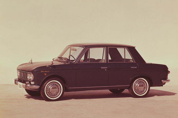 1963年に登場した410型「日産ブルーバード」。そのデザインは、ピニン・ファリーナの手になるものだ。