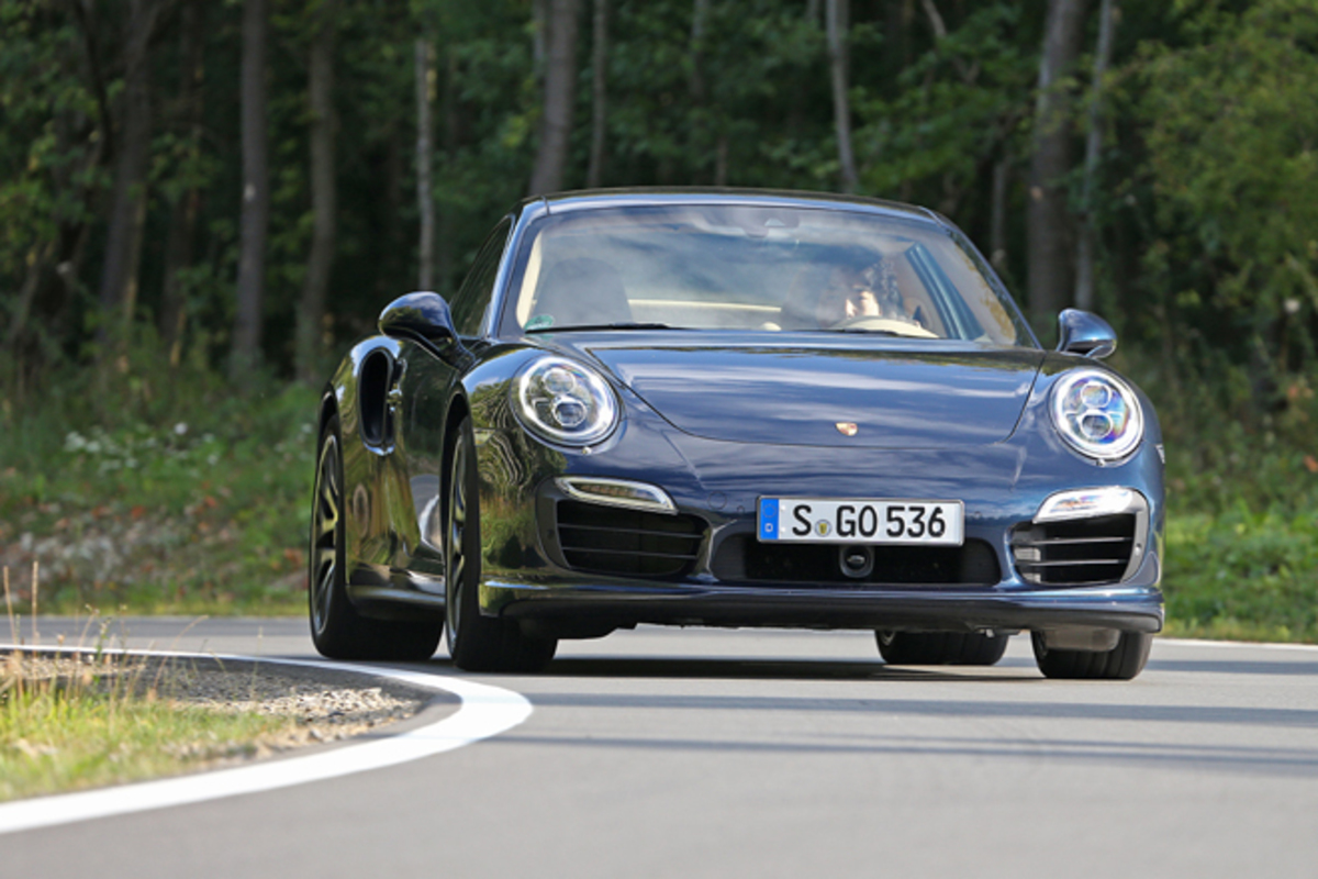 ポルシェ911 ターボ 値段をはるかに超越したスーパーカーが目を覚ます│ポルシェ911 ターボ