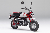 50年前のデザインをまとう「ホンダ・モンキー」発売