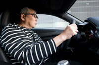 ジャンルや国籍を問わず、さまざまなモデルに試乗し、海外取材も積極的にこなすモータージャーナリストの渡辺敏史氏。GMのモデルではC6世代の「シボレー・コルベットZ06」を“名車認定”している。