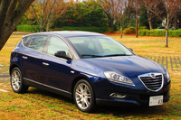 清水氏の愛車「ランチア・デルタ1.6マルチジェット」。