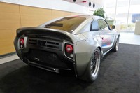 「モデューロ・ネオクラシックレーサー」のリアビュー。