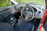 スズキ・スイフト1.2XG（FF/CVT）【ブリーフテスト】の画像