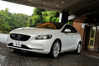 ボルボV40 T3 SE（FF/6AT）【試乗記】の画像