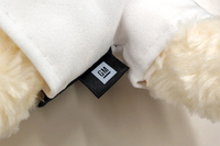 
    パーカーのサイドには、GM印のタブも。
    