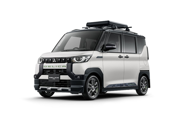 三菱が「デリカミニ」に新たなディーラーオプション「CHAMONIX