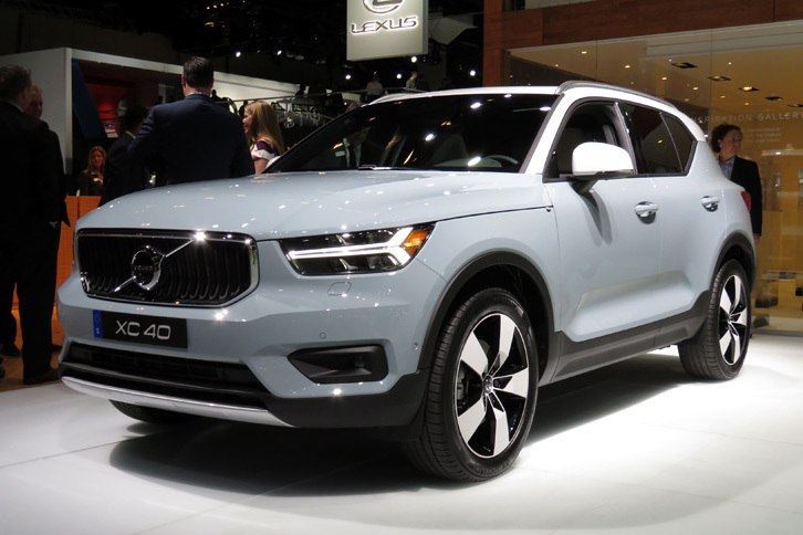「ボルボXC40」