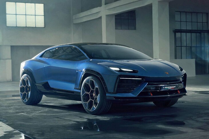 ランボルギーニが2023年に発表したBEVのコンセプトモデル「ランザドール」。2＋2のシートを備えたGTカーだったが、高い最低地上高や、クーペとしては厚みのあるボディーなど、SUV的な特徴も兼ね備えていた。