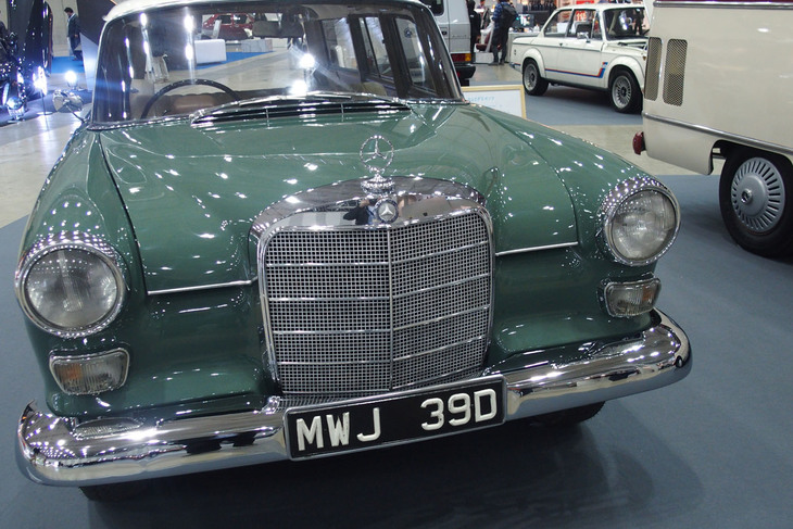 メルセデス・ベンツ230Sユニバーサル（1966年）／シルバースター