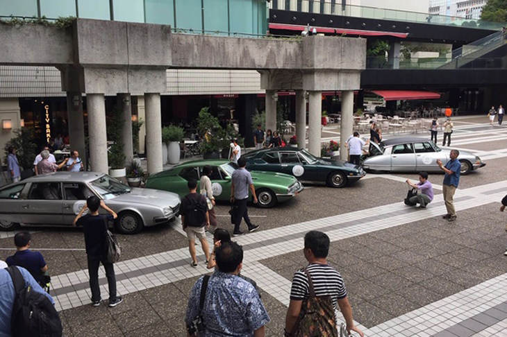 ゴール会場のアークヒルズも、たくさんのカーマニアでにぎわっていた。