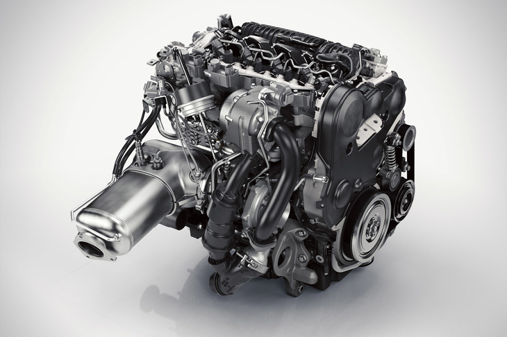 ボルボがDrive-E（ドライブイー）と呼ぶパワーユニットシリーズの2リッター4気筒直噴ディーゼルターボエンジン。スペックは最高出力235ps/4000rpm、最大トルク480Nm/1750-2250rpmとなる。