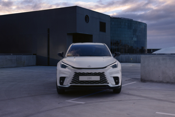 レクサスLBXプロトタイプ（フロント）