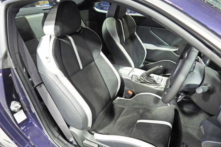 スバルBRZ STI SportパープルエディションSTIパフォーマンス