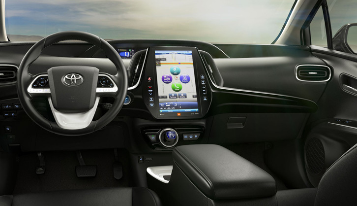 新型「プリウスPHV」のインテリア。