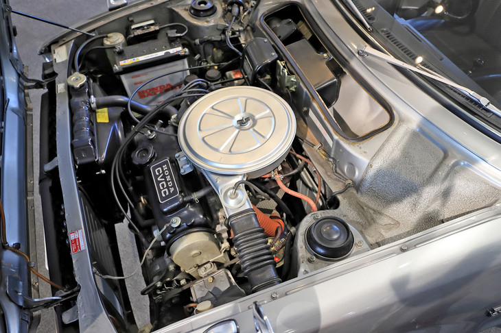 「シビック」に搭載されるCVCCエンジンの排気量は1.5リッター。63PSの最高出力を発生した。