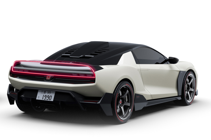 ループ状のリアウイングが視覚要素として表現されている。ちなみにナンバープレートは鈴鹿サーキットにちなんで「三重」、数字は発売年の「1990」である。