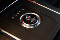 ラグビーW杯2019を後援するランドローバー　大会運営に使用する車両贈呈式を開催の画像