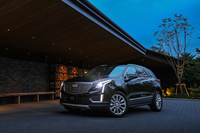 発売1周年を祝う特別な「キャデラックXT5クロスオーバー」登場