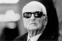 エンツォ・フェラーリは1988年8月14日に90歳で息を引き取った。