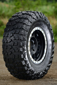 ヨコハマ製オフロードタイヤの中でも、特にデザインと走破性能に特化した「ジオランダーX-MT」。2018年秋の日本導入が予定されている。