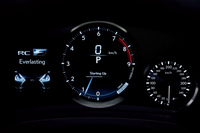 専用のオープニングアニメーションが採用された“Final Edition”のメーター。