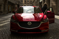 【LAショー2017】マツダがマイナーチェンジ版「アテンザ」を世界初公開の画像