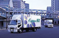 三菱ふそう、中型トラックに天然ガスエンジン車追加