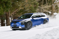 シャシーは挙動の分かりやすさをはじめとした予見性を重視して開発されている。具体的には雪の積もったカーブなどで狙いどおりのラインを安心して走れるようにしたという。