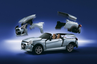 ダイハツがコペンの“着せ替えパーツ”を発売