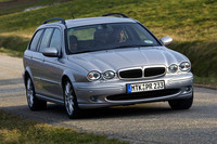 第144回：「ジャガーXタイプエステート」に試乗　案外カッコいい“スノーボーダーの長嶋さん”!?の画像